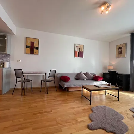 Cozy 3-room Penthouse In The Very Heart Of Talin