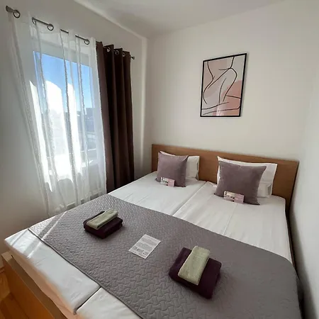 Cozy 3-room Penthouse In The Very Heart Of Apartment