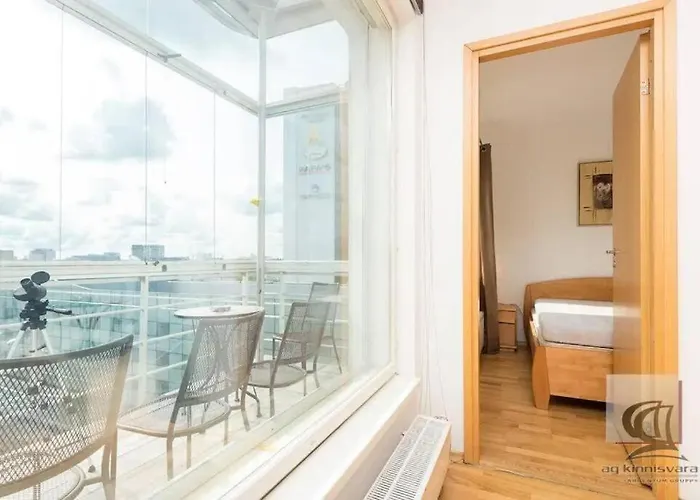 Cozy 3-room Penthouse In The Very Heart Of 塔林