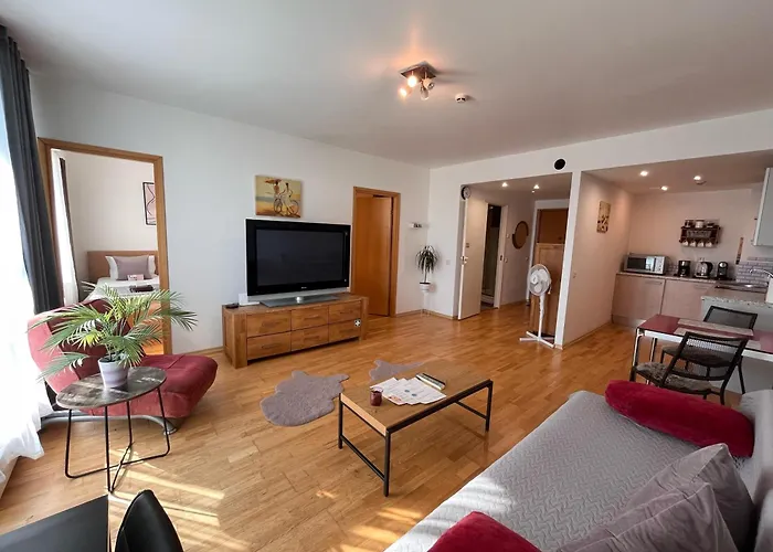 Cozy 3-room Penthouse In The Very Heart Of Appartement