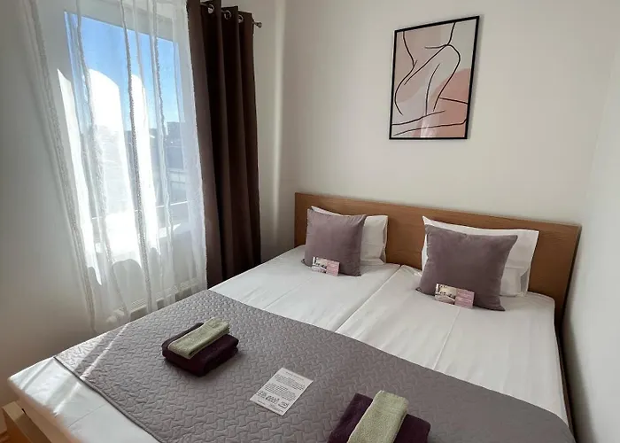 Cozy 3-room Penthouse In The Very Heart Of Appartement