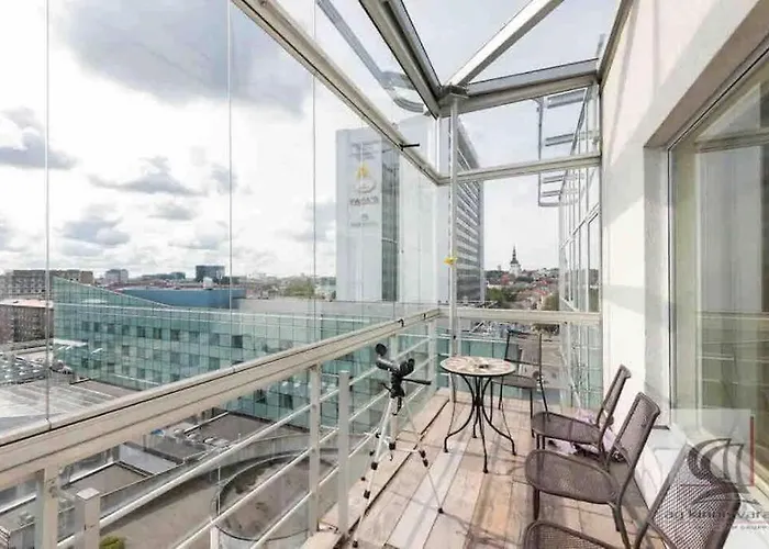 Cozy 3-room Penthouse In The Very Heart Of Daire *