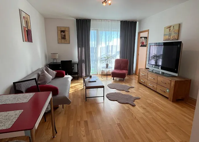Apartamento Cozy 3-room Penthouse In The Very Heart Of